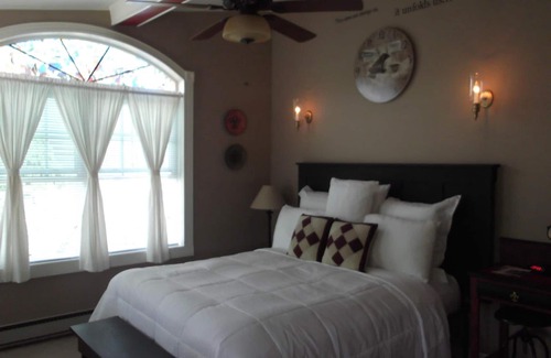 Craryville Bed & Breakfast | Guest Rated: Changing Times Boutique Country Lodging Awaits