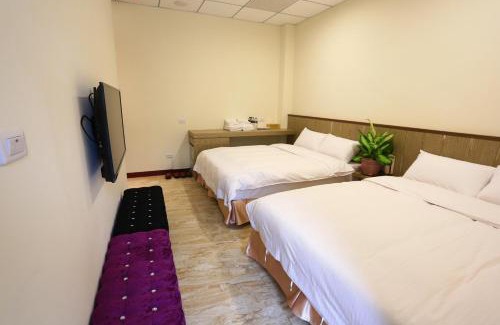 Taitung City Centre Hotel | ChangJu Hotel: Family-Friendly with Free Parking & Kitchen