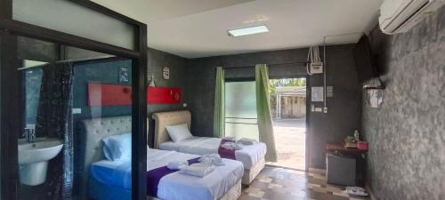 Kaeng Khoi Resort | Cozy Changro Resort with Oceanfront Views and Family Amenities