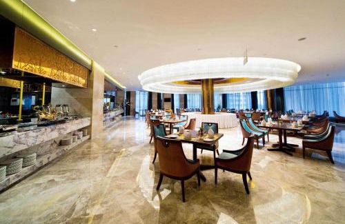 Yue Lu Hotel | Family-Friendly Getaway at Changsha Jiaxing Inn - 4 Stars