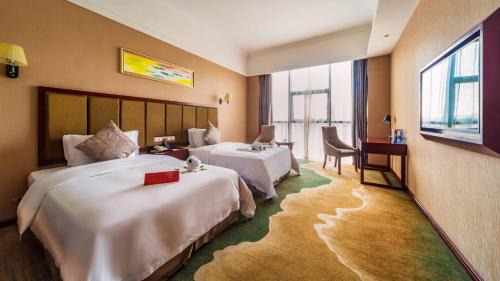 Yue Lu Hotel | Family-Friendly Getaway at Changsha Jiaxing Inn - 4 Stars