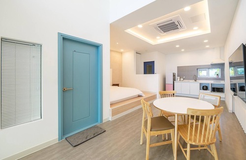 Tagu House | Guest Rated 10/10: Changwon 055 Poolvilla with Kitchen