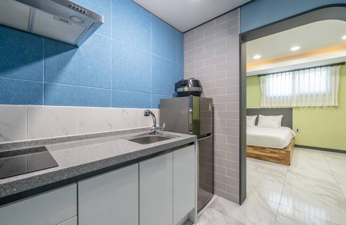 Changwon House | Relax at Changwon Healingtime Poolvilla with Pool Access