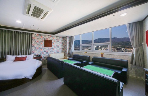 Jinhae Hotel | Eco-Friendly Retreat at Changwon Jinhae TOP - Rated 9.4/10