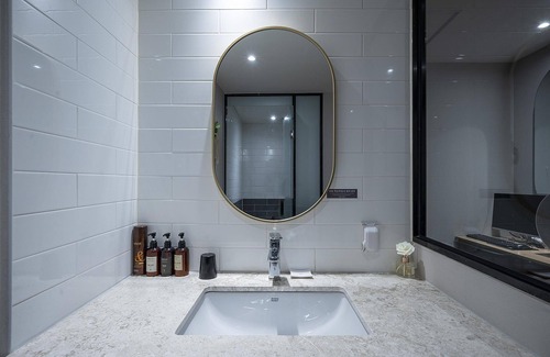 Masan Hotel | Eco-Friendly Changwon Masan Brown Dot with Breakfast Included