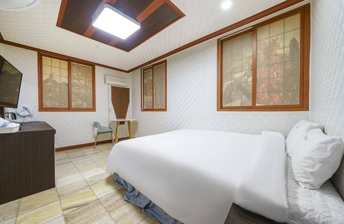 Masan Hotel | Eco-Friendly Stay at Changwon Masan Hapseongdong Tong
