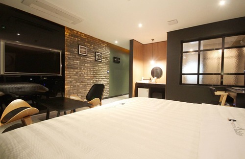 Masan Hotel | Eco-Friendly Comfort at Changwon Masan Hotel Able