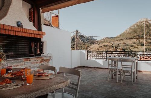 Naxos Apartment | Discover Chaniotis Home in Kinidaros – Family Friendly Stay