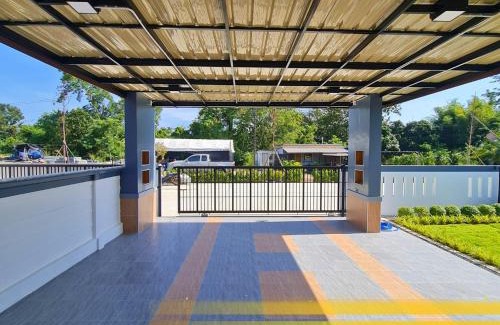 Sai Khao Apartment | Discover Comfort at ชนิตารีสอร์ท สอยดาว with Hot Tub Bliss