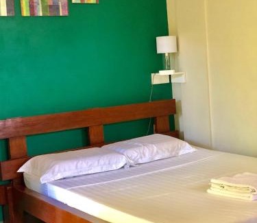 Daanbantayan Bed & Breakfast | Charming Chaniva-Joy Island View Apartments with Breakfast