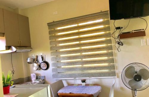 Daanbantayan Bed & Breakfast | Charming Chaniva-Joy Island View Apartments with Breakfast