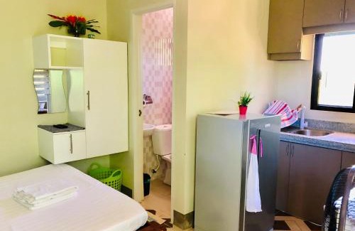 Daanbantayan Bed & Breakfast | Charming Chaniva-Joy Island View Apartments with Breakfast