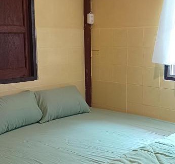 Mae Hong Son House | Charming Chanmuang Guesthouse: Child-Friendly Retreat