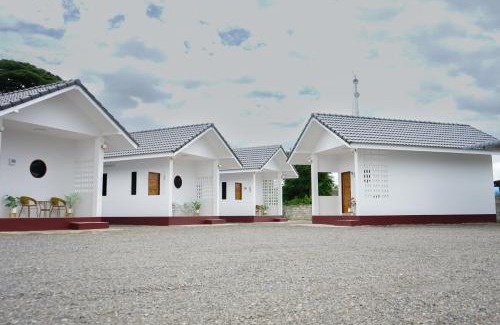 Phetchaburi Resort | Chanmuang Resort: Family-Friendly Retreat with Top Amenities