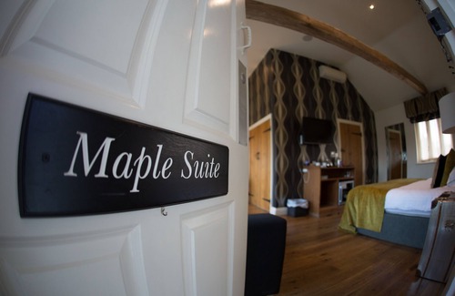 Chelmsford Hotel | Exceptional Channels Hotel: Family-Friendly with Top Amenities