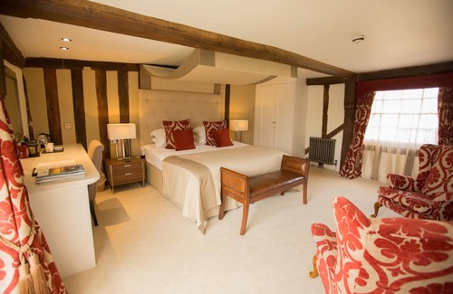 Chelmsford Hotel | Exceptional Channels Hotel: Family-Friendly with Top Amenities