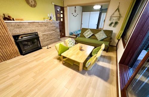Shiraoi House | Relax at Chano Onsen House with Hot Tub & Pet-Friendly Stay