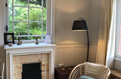 Villers-sur-Mer Villa | Ideal Family Retreat at Chantemerle for 2 Guests