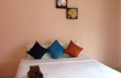 Khlong Khut Hotel | Discover Chao Khun Resort: Family-Friendly Getaway