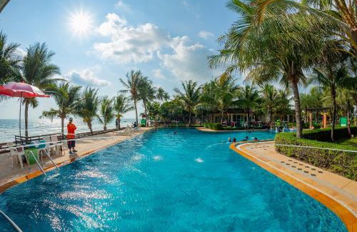 Khlong Khut Resort | Beachfront Bliss at Chaolao Cabana Resort with Pool Access