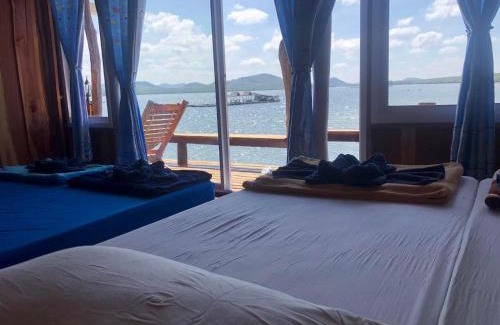 Nuea Khlong House | Top-Rated Homestay & Chaoley Seafood: Family-Friendly Retreat