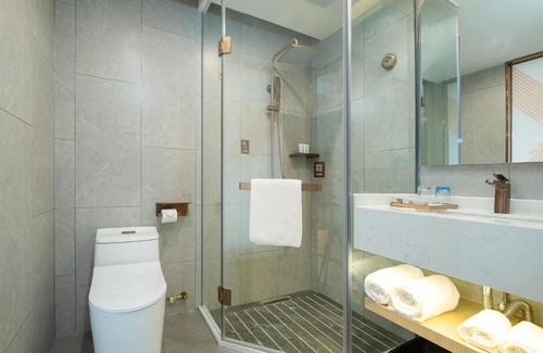 Baiyun Hotel | Convenient Chaoman Hotel near Xiaoping Subway Station