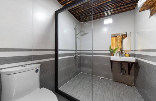 Sa Pa Hotel | Discover Chapa Farmstay: Family-Friendly Mountain Retreat