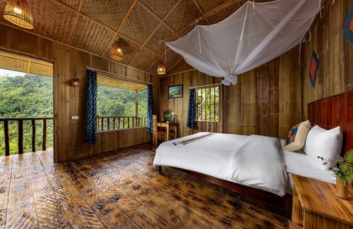 Sa Pa Hotel | Discover Chapa Farmstay: Family-Friendly Mountain Retreat