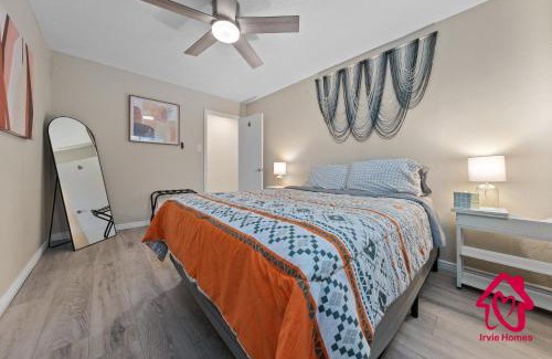 Northeast Heights House | Chapala Charm 6BR Family Oasis - An Irvie Home