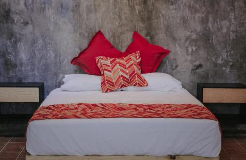 Chapalita Apartment | Charming Chapalita: Two-Story Underground Suite Retreat