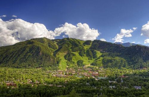 Snowmass Village House | Unforgettable Family Retreat at Chaparral Aspen Ranch Cabin
