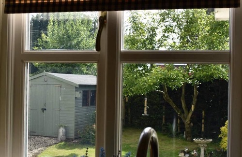Tittleshall Cottage | Pet-Friendly Chapel Cottage Near North Norfolk Coast