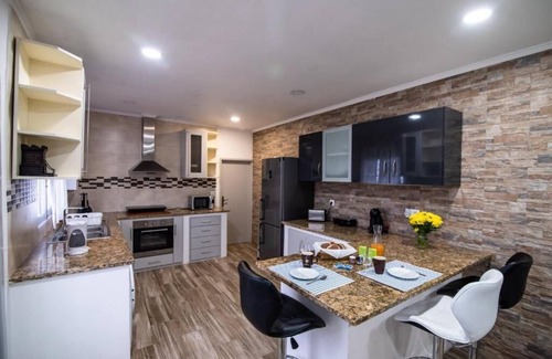 Capelas House | Discover Chapel House: Pet-Friendly with Family Amenities