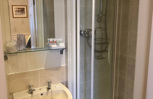 Atherstone Hotel | Discover Chapel House Restaurant with Rooms and Great Amenities