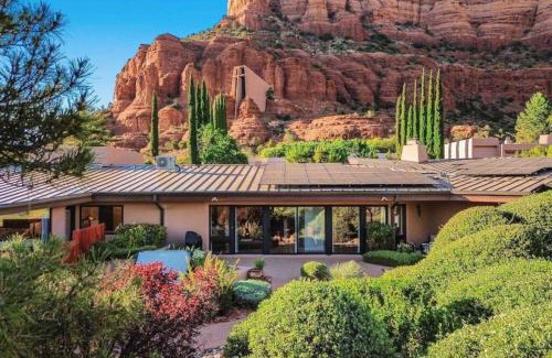 Sedona House | Relax at Chapel Vista Main House with Red Rock Views & Hot Tub