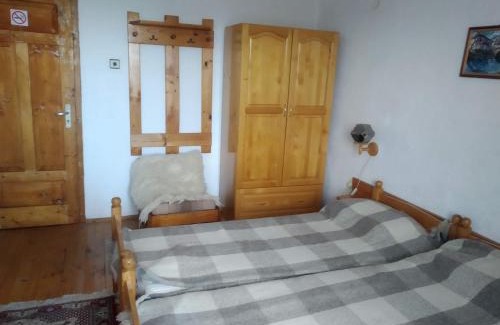 Smolyan House | Chapov Guest Rooms