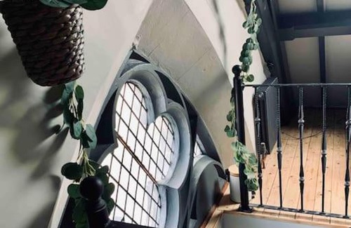 Melbourne House | Best Pet-Friendly Stay at Chapter Two - Melbourne