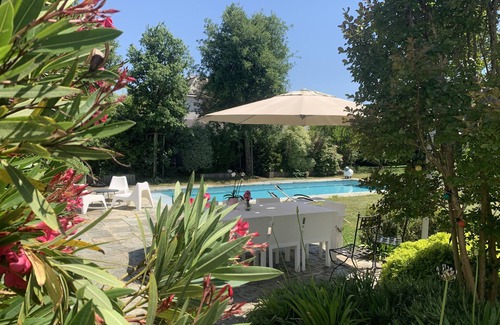 Vannes Villa | Idyllic Retreat with Heated Pool and Relaxing Jacuzzi