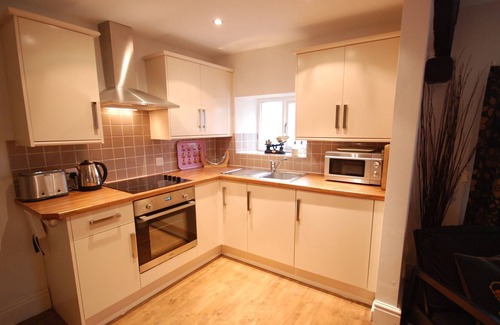 Sedbergh House | Character Converted Barn - Central/WiFi/Woodburner/Parking/Dog Friendly