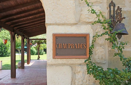 Serignac-Peboudou House | Tranquil Cottage Retreat with Pool and Beautiful Garden