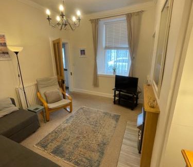 Moffat House | Cozy Cottage Retreat in Heart of Moffat - 9.5/10 Rating