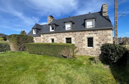 Saint-Quay-Perros House | Character house close to the port of Perros-Guirec with enclosed garden.