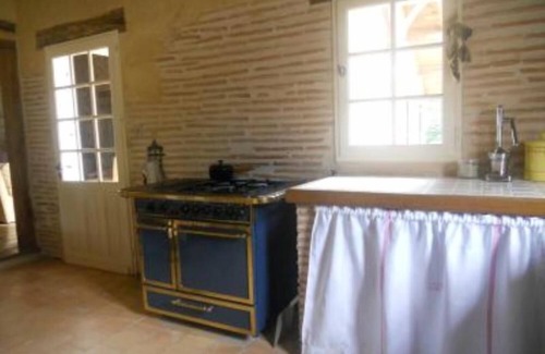 Pinderes House | Relaxing Getaway: Character House with Heated Pool & Ocean Views