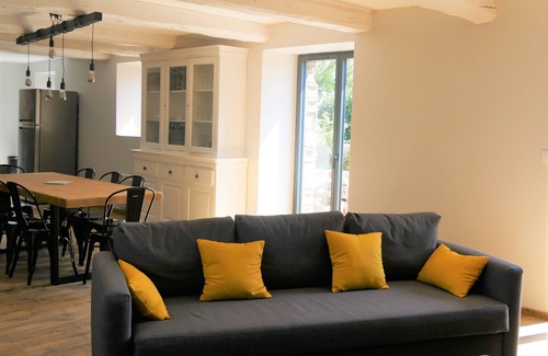 Ploemel House | Charming Longere with Garden and Oceanfront Bliss