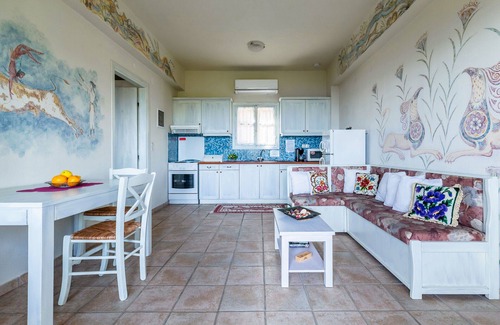 Skopelos Town Villa | Inviting Villa with Private Pool and Ocean View Retreat