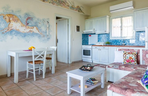 Skopelos Town Villa | Inviting Villa with Private Pool and Ocean View Retreat