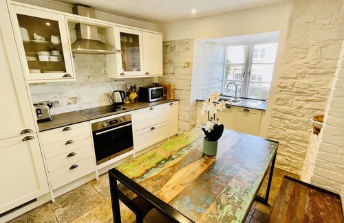 Dittisham House | Quaint Cottage Steps from River Dart with Patios & Pet-Friendly