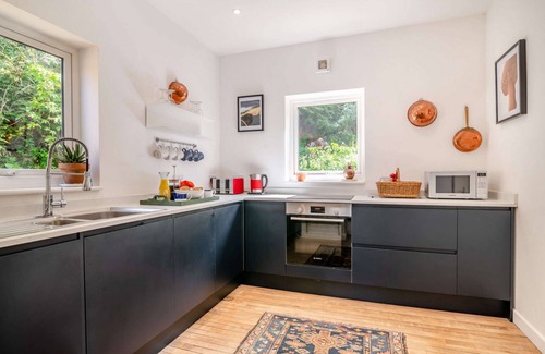 Brimpsfield Cottage | Dog-Friendly Holiday Cottage in the Cotswolds - The Coach House