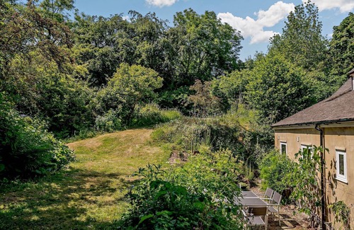 Brimpsfield Cottage | Dog-Friendly Holiday Cottage in the Cotswolds - The Coach House