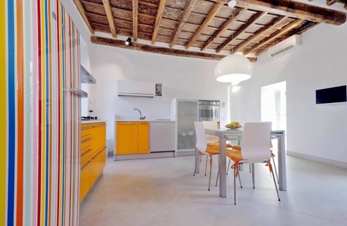 Rione XI Sant'Angelo Apartment | Charming Apartment for 5 in Historic Center - Guest Rated 9.8